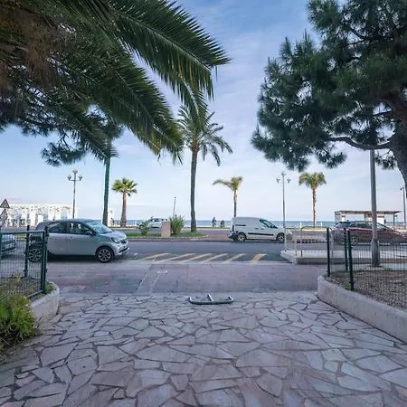 La Prom - A Two Bedroom With A Sea View Apartment