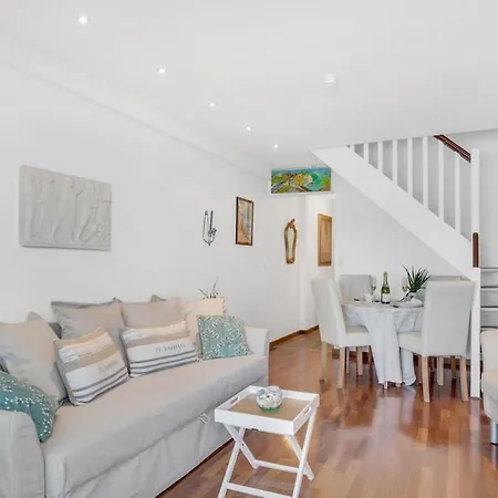La Prom - A Two Bedroom With A Sea View Appartamento